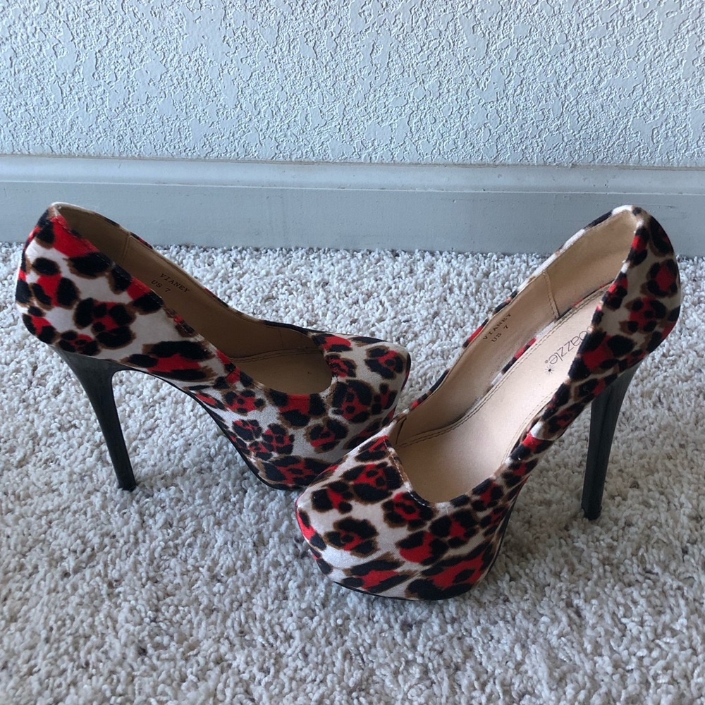 Platform Stiletto Pump - Picture 4 of 4